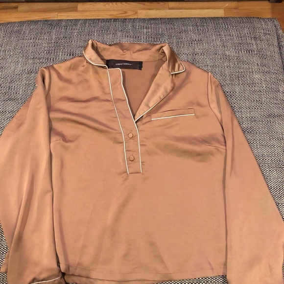 Nordstrom Code x Mode blouse 💫 - Picture 2 of 3